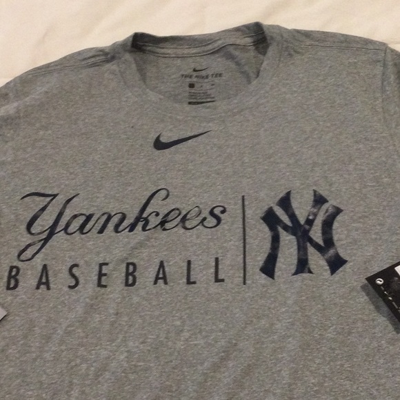 NWT NY Yankees gray Nike Dri-fit tee shirt, small. - Picture 2 of 5